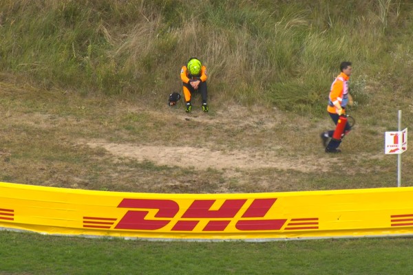 A McLaren bevallotta: az ő lelkükön szárad Norris szívszorító kiesése!
